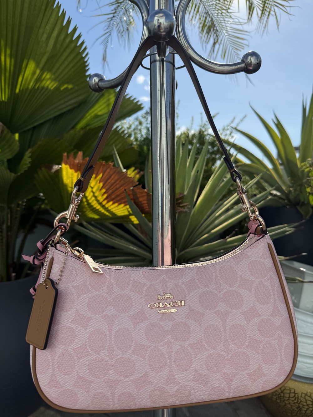 Coach Pink Signature Jacquard Shoulder Bag with Tan Trim & Gold Hardware - Picture 2 of 6